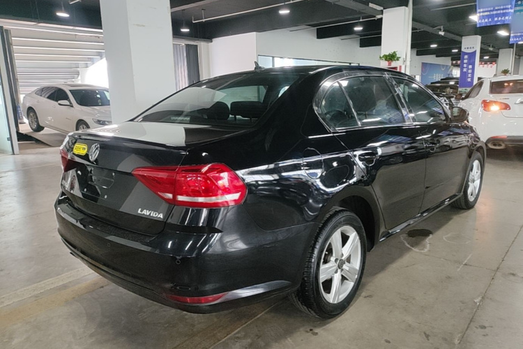 Volkswagen Lavida 2018 immagine di auto #7