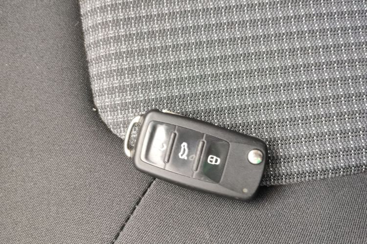 Volkswagen Santana 2020 car image #9