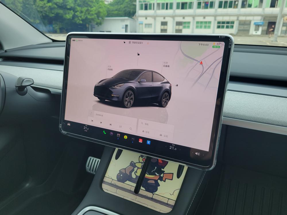 Tesla Model Y 2024 car image #8