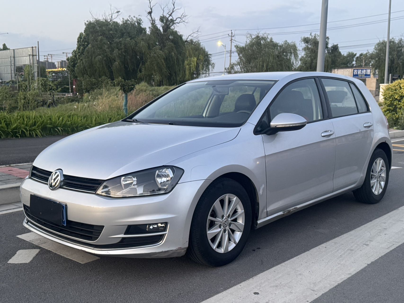 2014 2014 car image