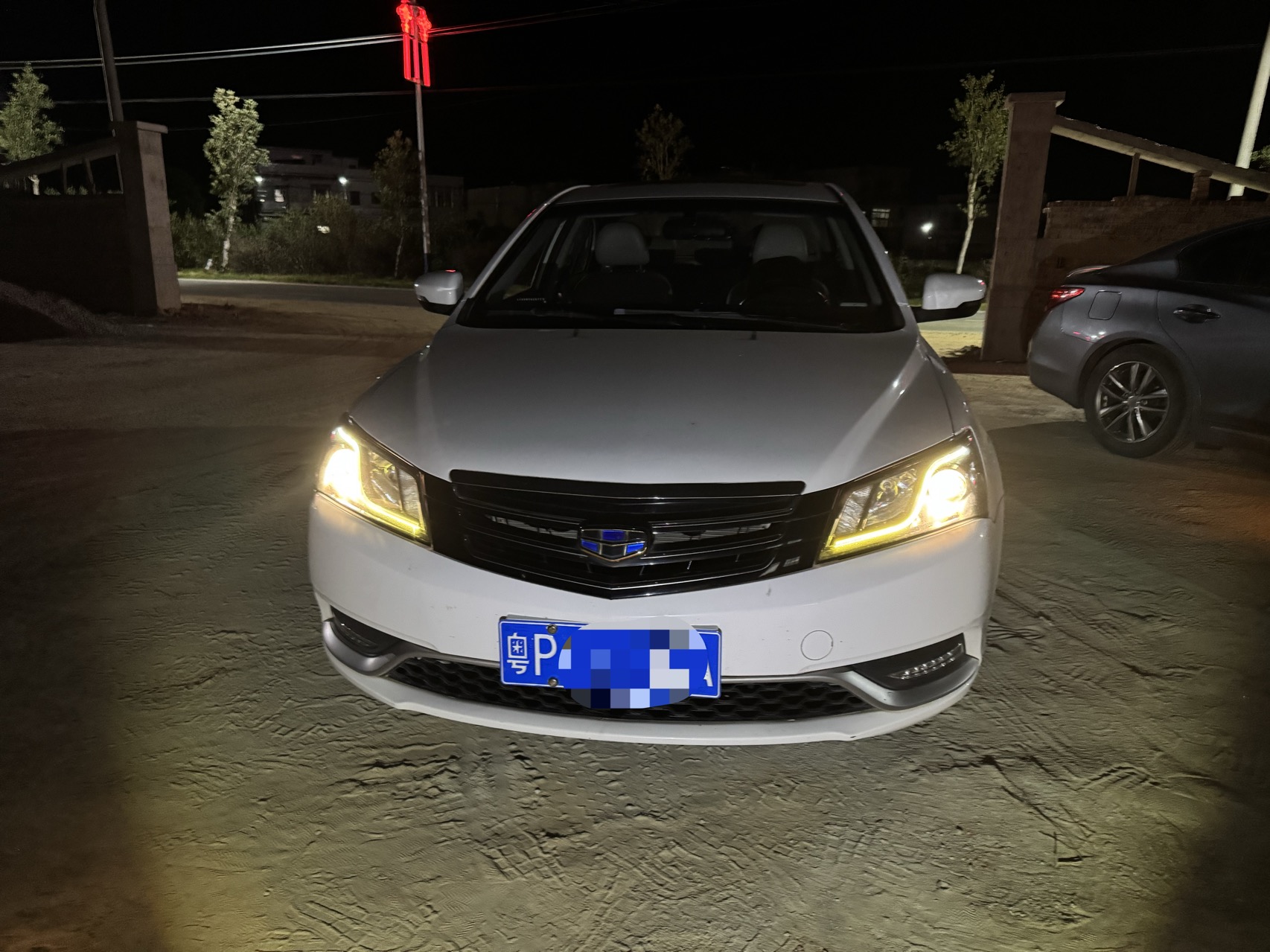 GEELY Emgrand 2015 #2 GEELY Emgrand 2015 car image #2
