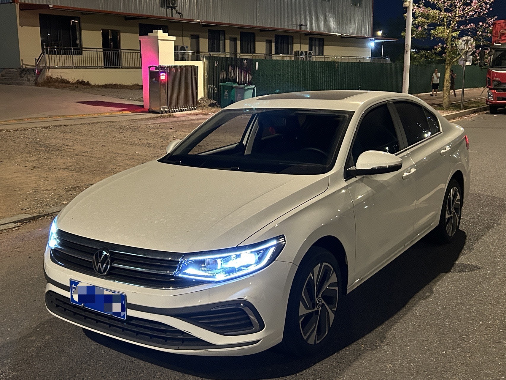 2025 2025 car image