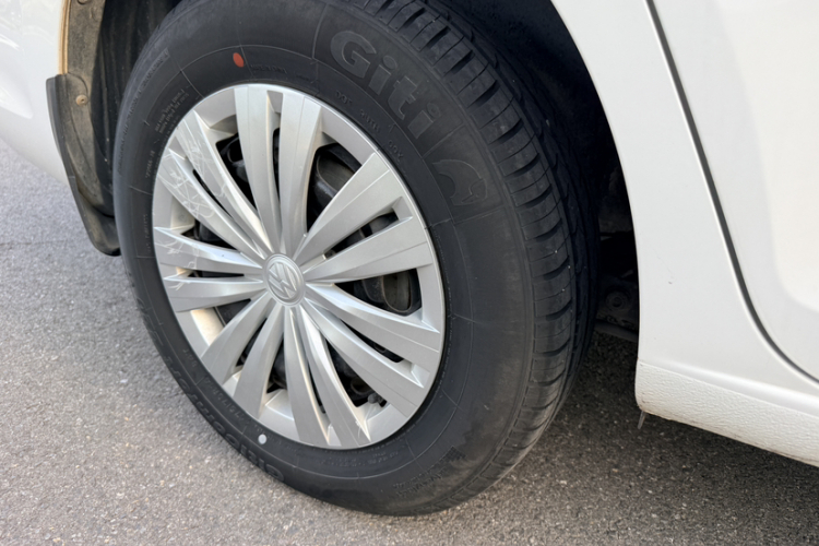 Volkswagen Santana 2019 car image #23