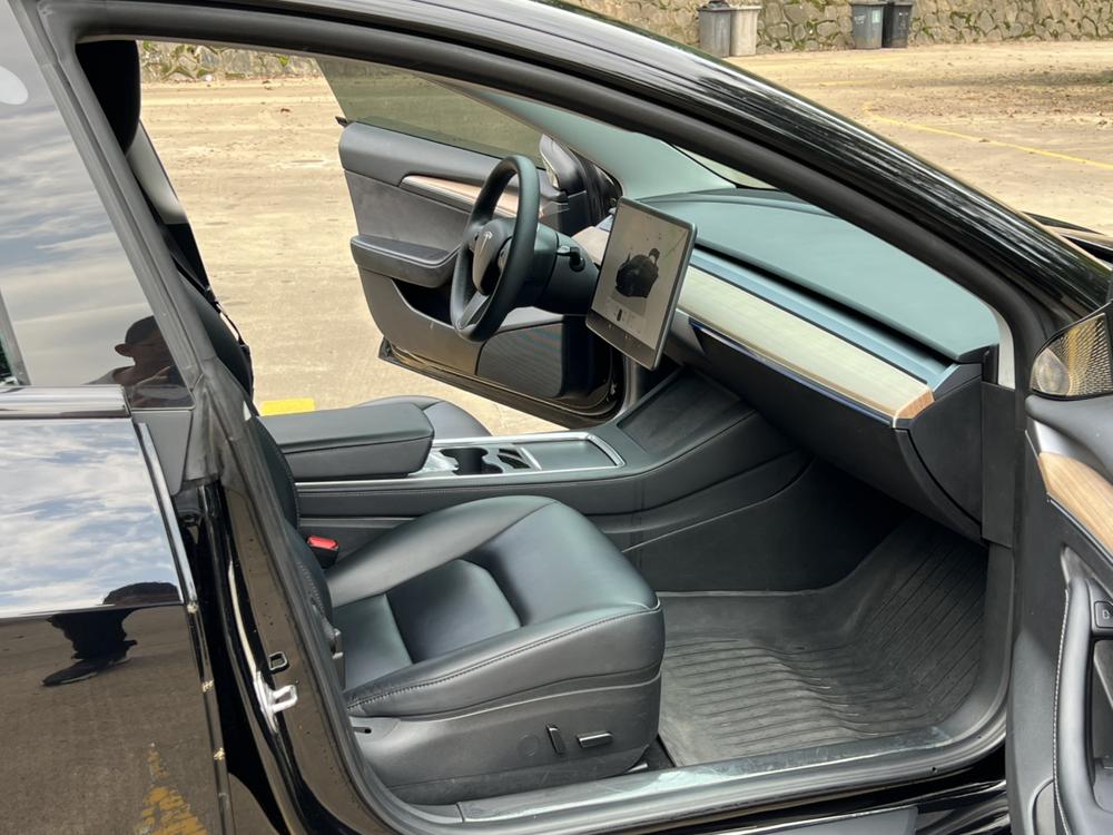 Tesla Model 3 2022 car image #23