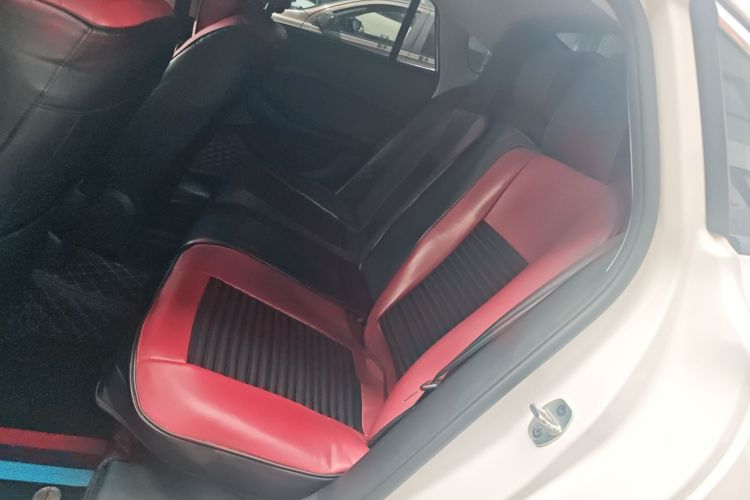 MG 5 2025 صورة سيارة #17