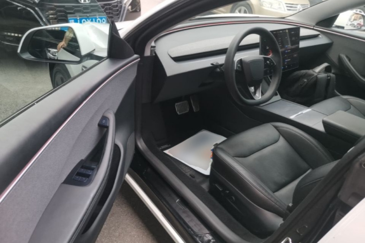 Tesla Model 3 2023 #16 Tesla Model 3 2023 car image #16