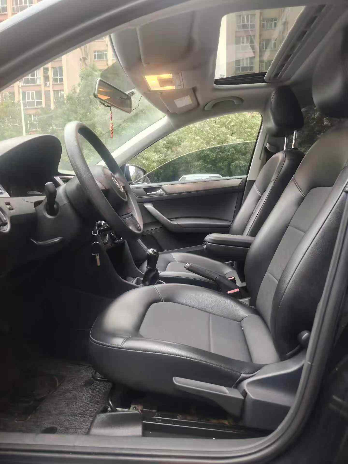 Volkswagen Santana 2016 car image #5