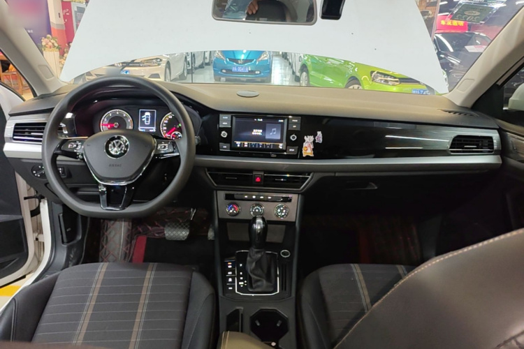 Volkswagen Lavida 2020 car image #10