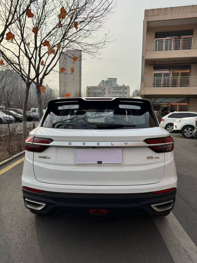GEELY Coolray 2021 immagine di auto #9