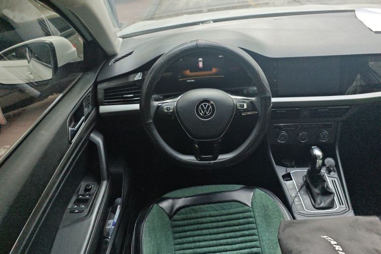 Volkswagen Lavida 2021 car image #11