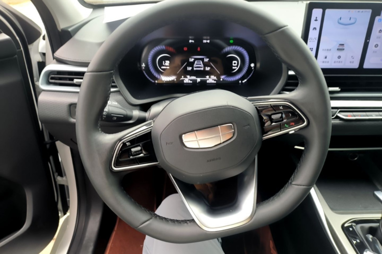 GEELY Emgrand 2025 car image #11