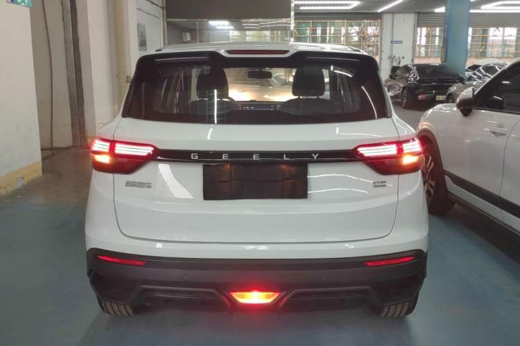 GEELY Coolray 2025 #4 GEELY Coolray 2025 image de voiture #4