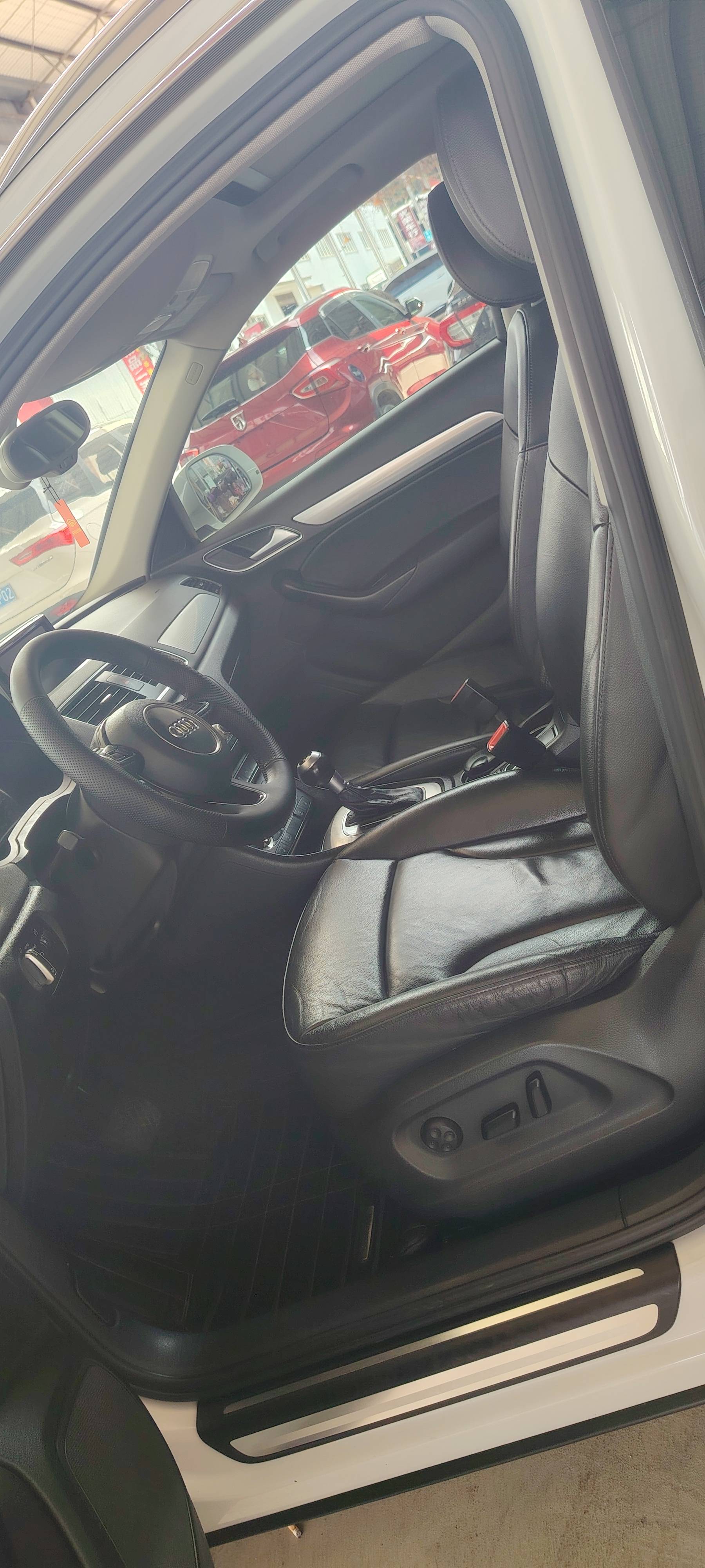 Audi Q3 2015 #9 Audi Q3 2015 car image #9