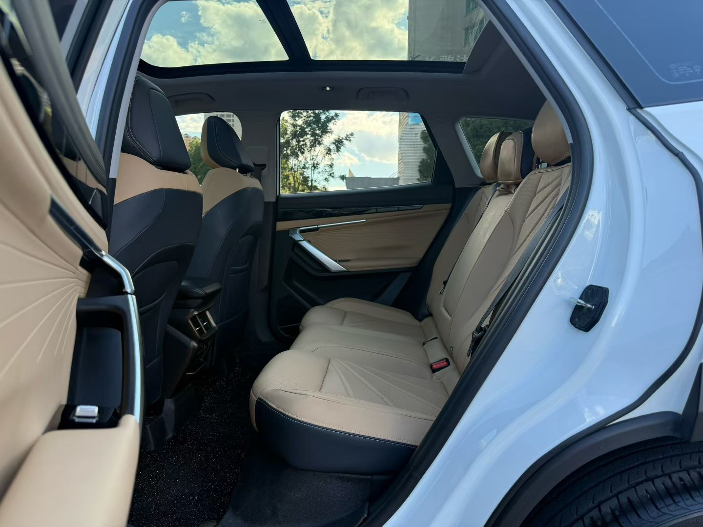 GEELY Boyue L 2023 #4 GEELY Boyue L 2023 car image #4