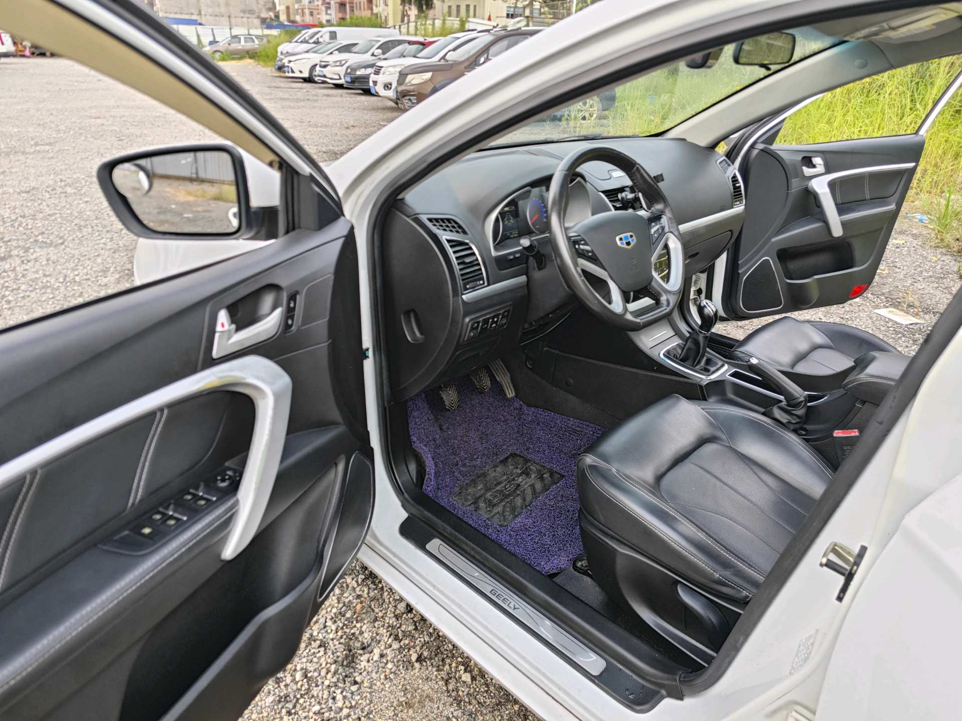 GEELY Emgrand 2016 car image #4