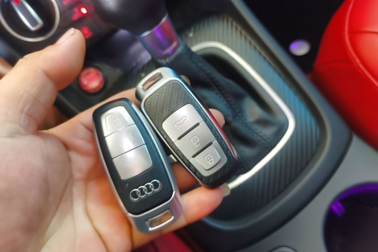Audi Q3 2018 car image #14