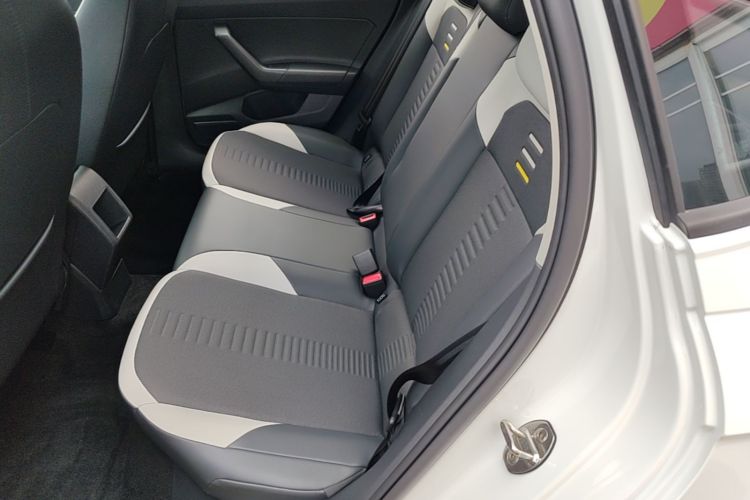 Volkswagen Polo 2020 car image #17