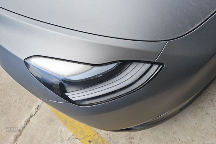 Tesla Model Y 2022 car image #8