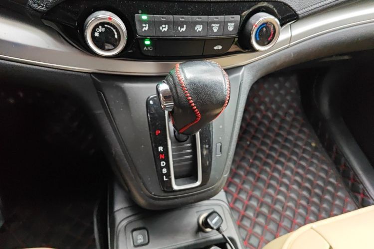 Honda CR-V 2017 car image #14