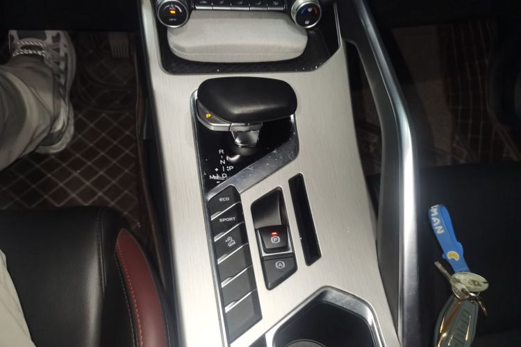 GEELY Coolray 2022 car image #14