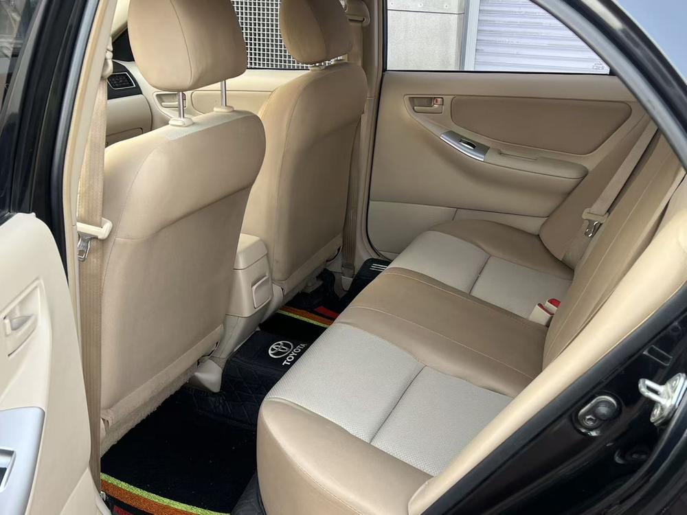 Toyota Corolla (Classic) 2015 صورة سيارة #9