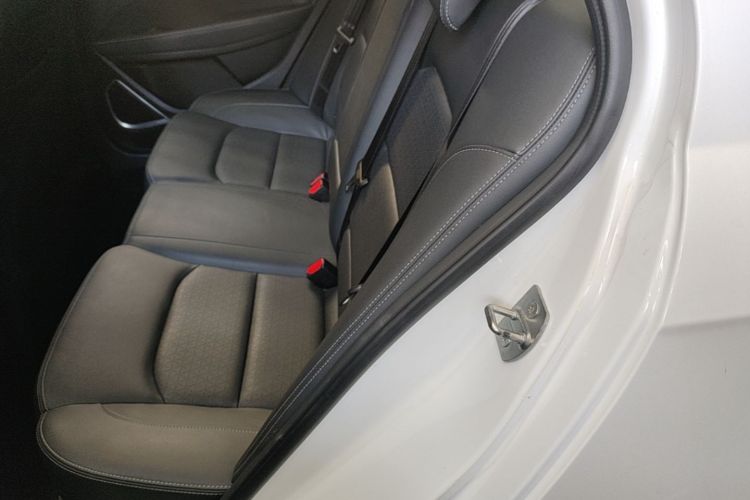GEELY Emgrand 2021 #17 GEELY Emgrand 2021 car image #17