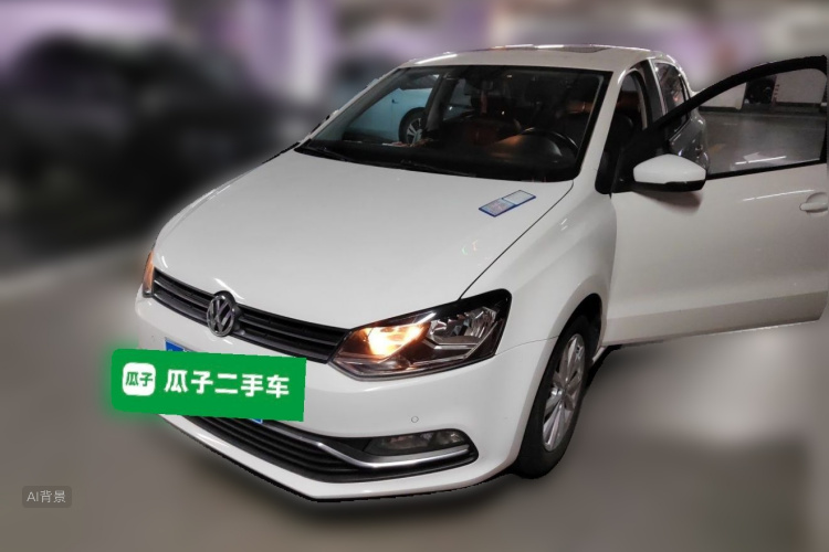 Volkswagen Polo 2017 car image #2
