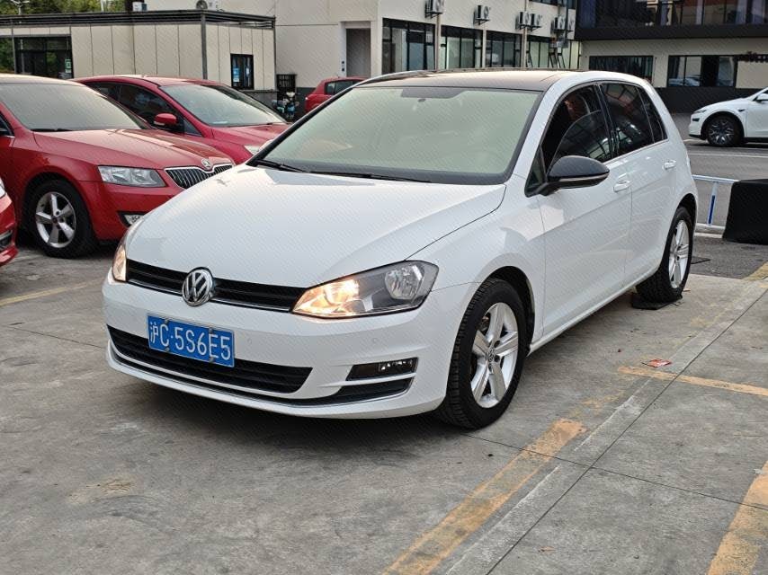 Volkswagen Golf 2017 car image 