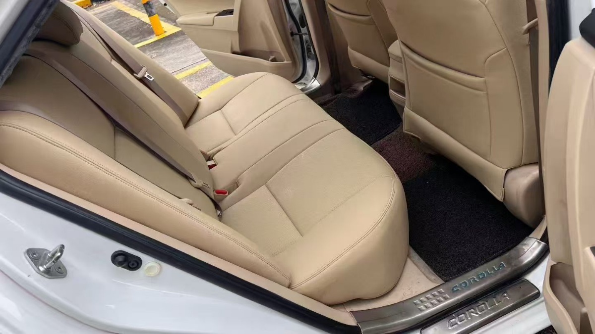 Toyota Corolla 2015 car image #8