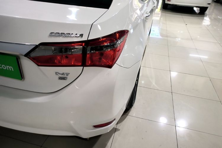 Toyota Corolla 2018 изображение автомобиля #8