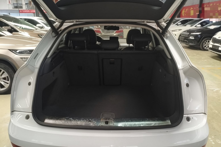 Audi Q3 2017 #19 Audi Q3 2017 car image #19