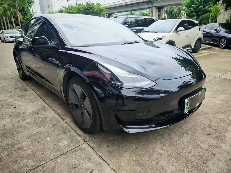 Tesla Model 3 2022 car image #2
