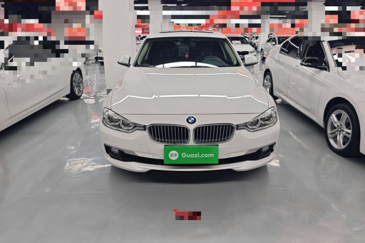 BMW 3 Series 2018 car image #3