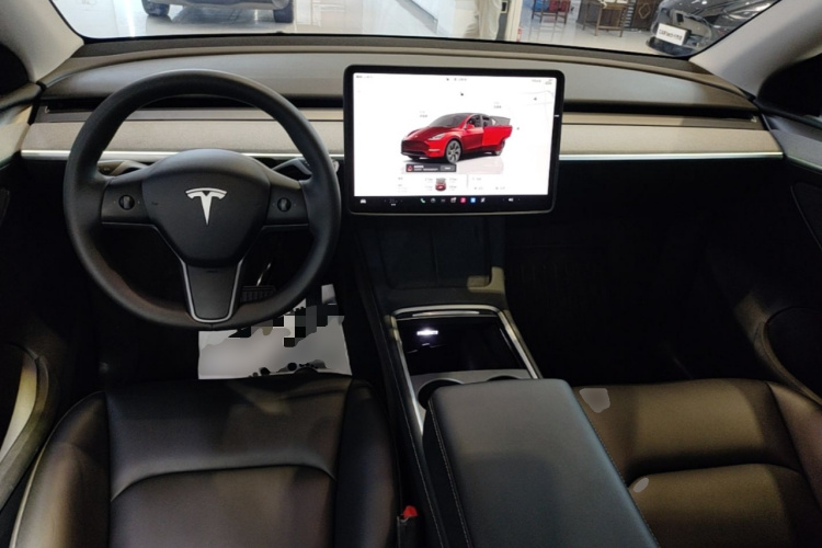 Tesla Model Y 2024 #10 Tesla Model Y 2024 car image #10