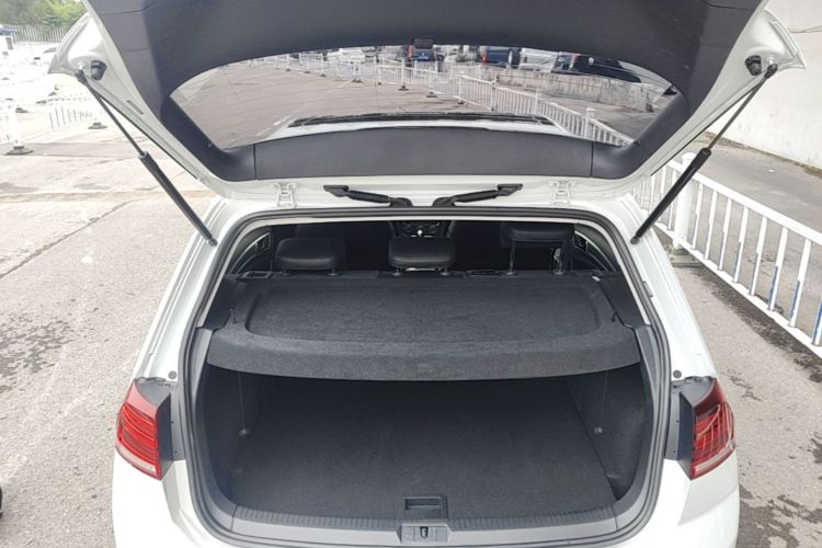 Volkswagen Golf 2018 #19 Volkswagen Golf 2018 car image #19