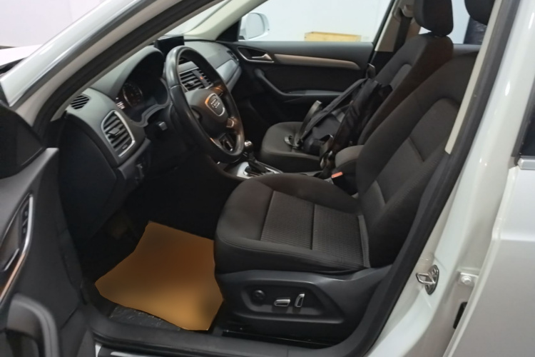 Audi Q3 2016 #15 Audi Q3 2016 car image #15