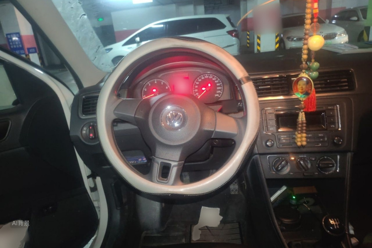 Volkswagen Santana 2016 car image #12