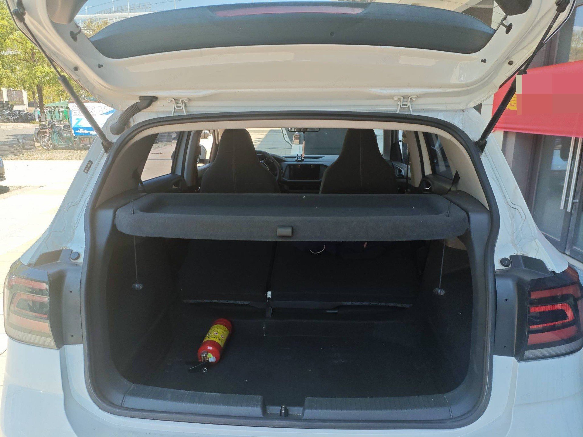 Volkswagen T-Cross 2024 car image #8