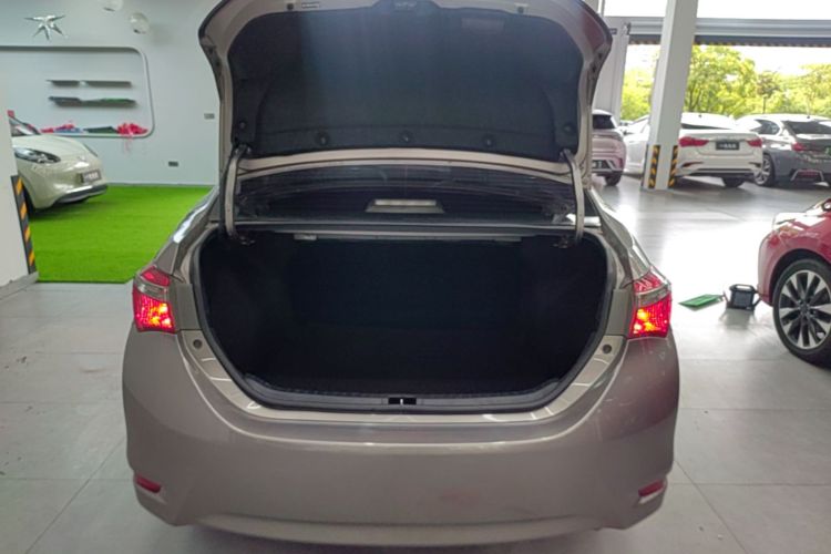 Toyota Corolla 2019 #19 Toyota Corolla 2019 car image #19