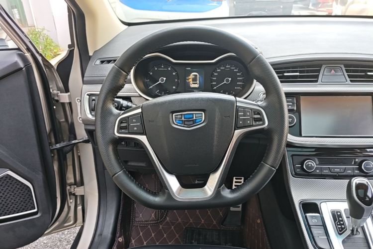 GEELY Emgrand GS 2018 car image #11
