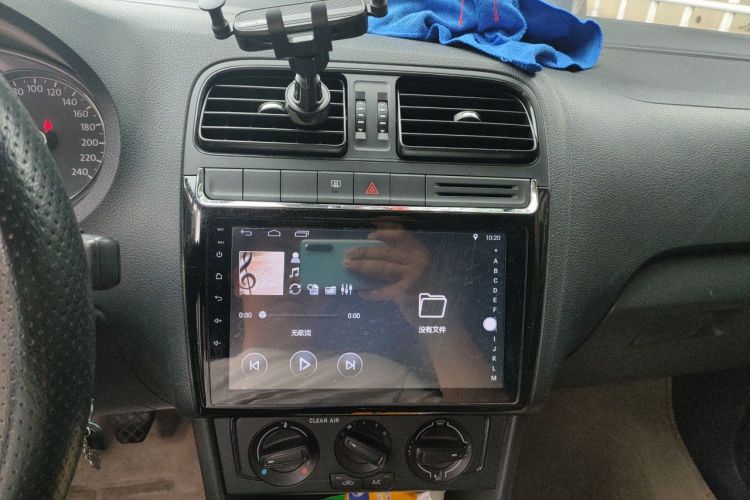 Volkswagen Polo 2017 #13 Volkswagen Polo 2017 car image #13