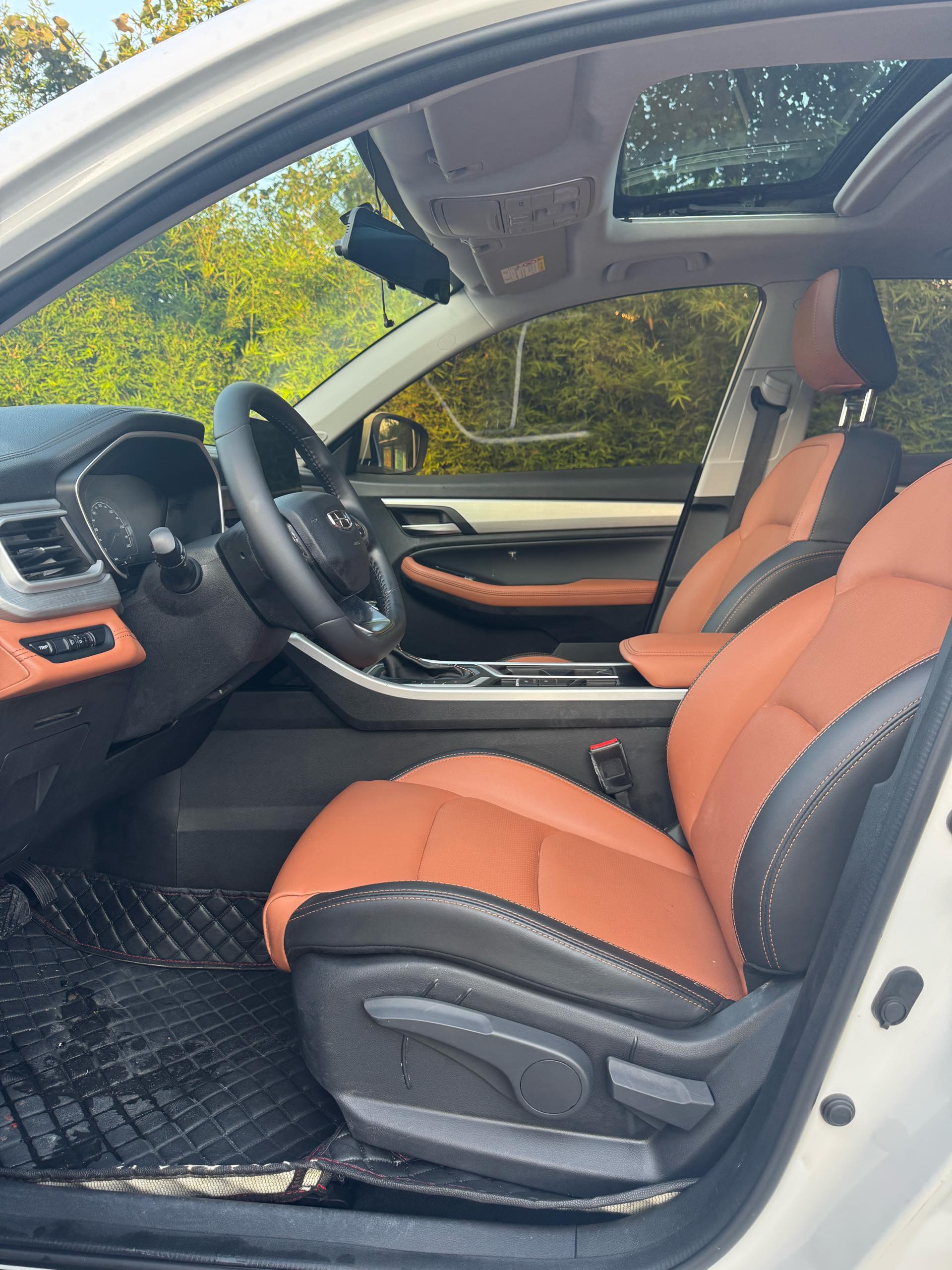 GEELY Vision X6 2021 image de voiture #4