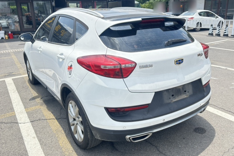GEELY Emgrand GS 2017 car image #5