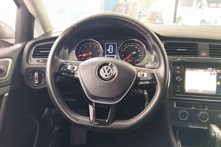 Volkswagen Golf 2020 #11 Volkswagen Golf 2020 car image #11