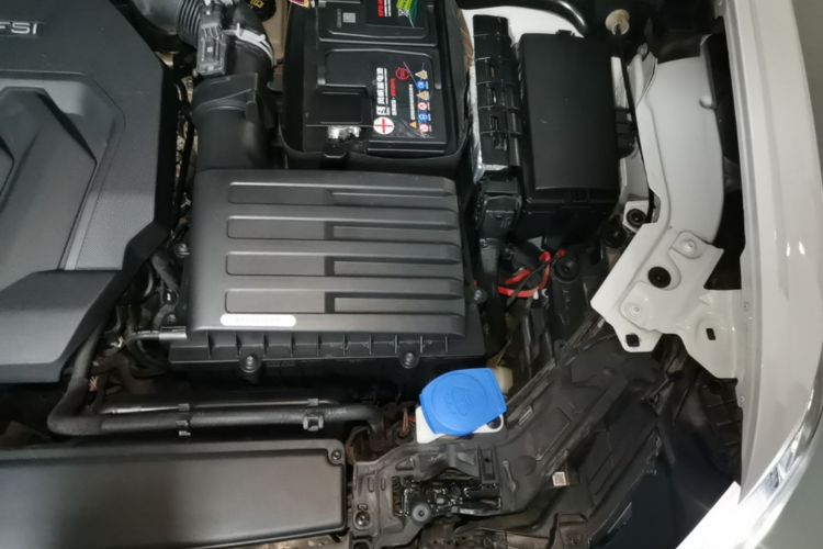 Audi Q3 2020 car image #24
