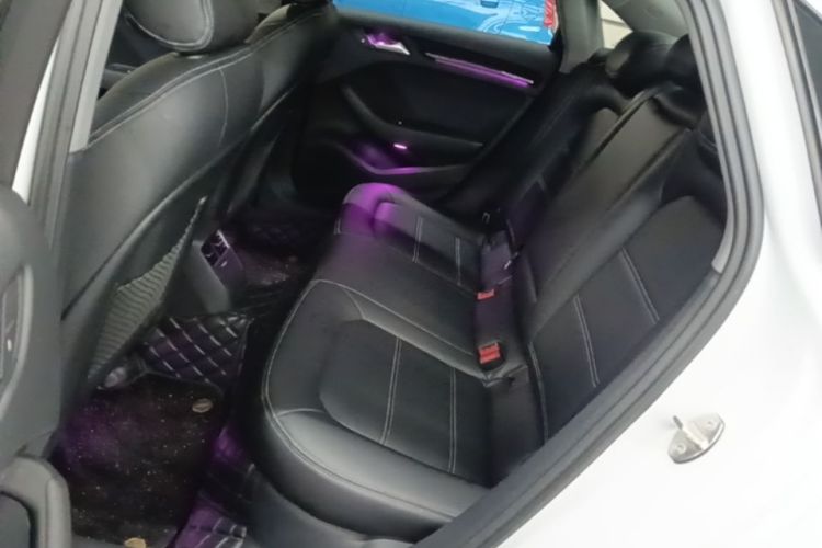 Audi A3 2020 car image #17