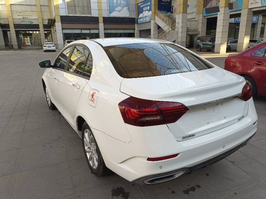 GEELY Emgrand 2021 car image #3