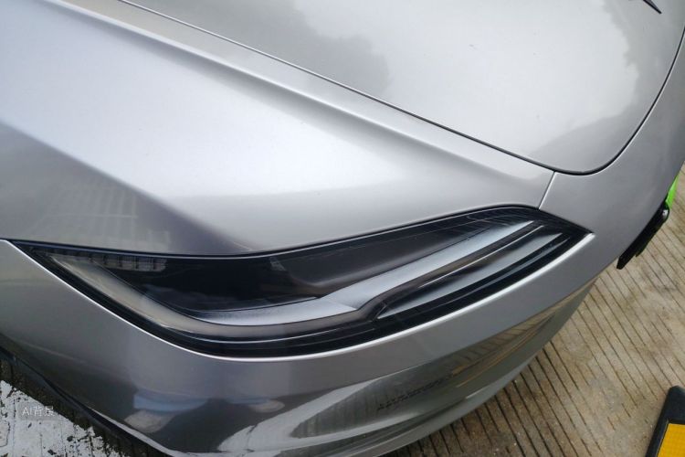 Tesla Model 3 2024 car image #8