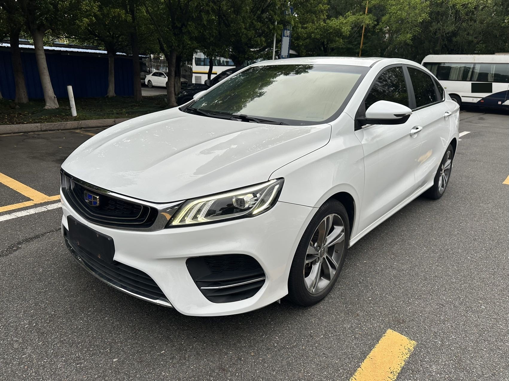 GEELY Binray 2019 car image 