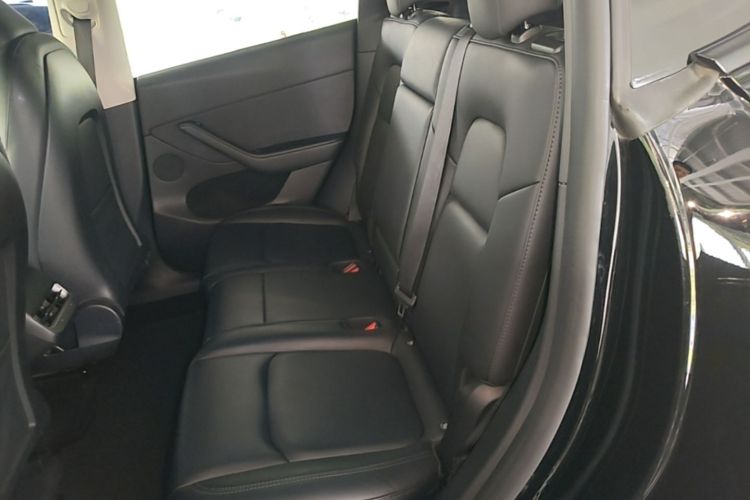 Tesla Model Y 2023 #17 Tesla Model Y 2023 car image #17
